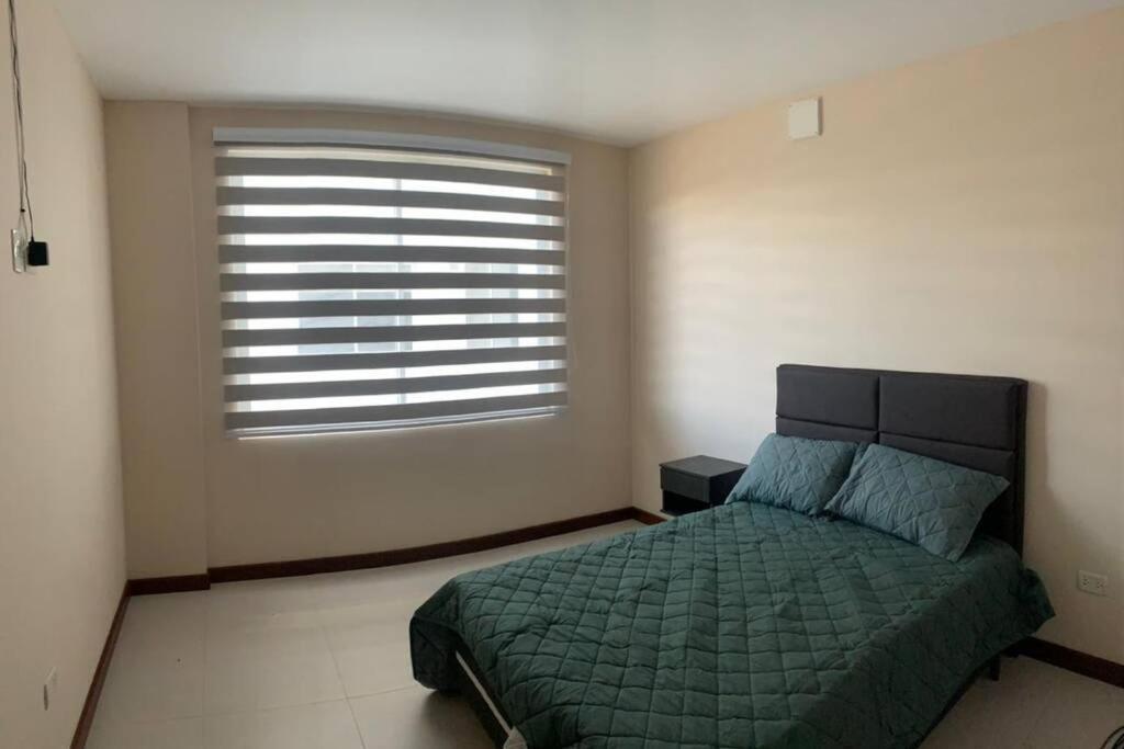 Lujoso Apartamento En Zona Exclusiva! Tarija Kültér fotó